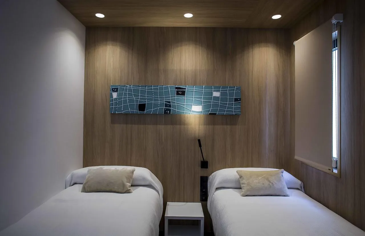 Hostal Sevilla Santa Justa - Adults Only 0*, إشبيلية