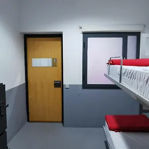 Traveller Box Sevilha