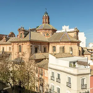 Apartamento San Pablo Premium Suites, Sevilla