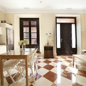 Apartment Alohamundi Quevedo, Seville