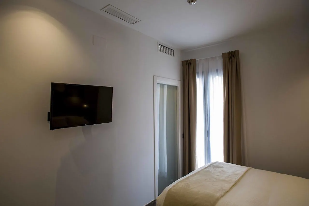 Hostal Sevilla Santa Justa - Adults Only